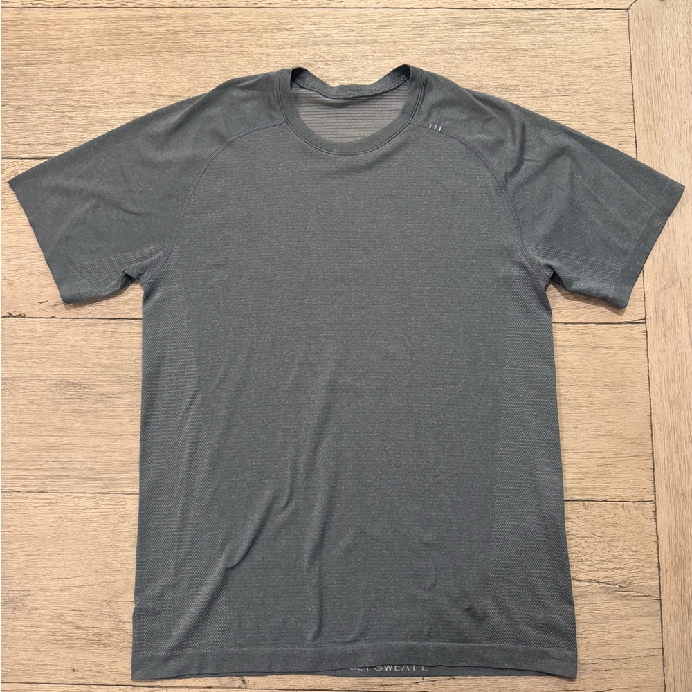 lululemon Metal Vent Tech Short Sleeve Shirt